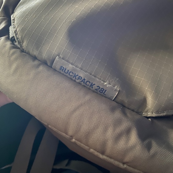 Ruckpack 28L Recycled Daypack (Men's' One Size). - Picture 6 of 10